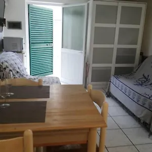 https://a-pochi-metri-dal-mare.it-tuscanyhotel.com