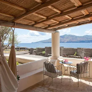 Hotel La Salina Borgo Di Mare, Lingua