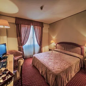 hotel-valdarno.it-tuscanyhotel.com/