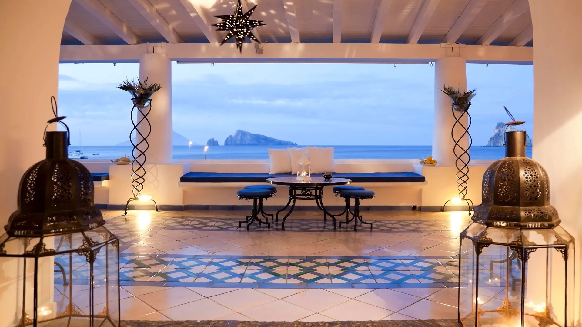 Hotel Lisca Bianca Panarea 4*,  Italia